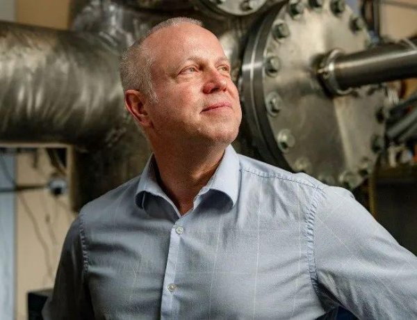 前海吉安 从沃尔玛到实验室，他让锤子不再震手，年销20亿美元